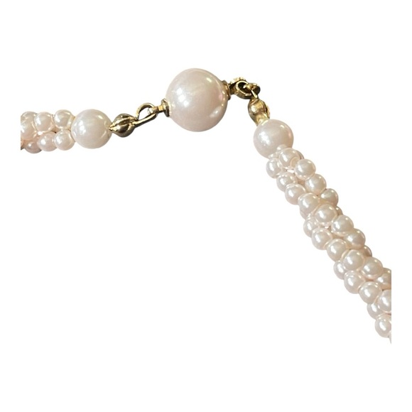 Vintage Twisted Pearl Bead Necklace – 20” with Pearl Clasp - Picture 3 of 6
